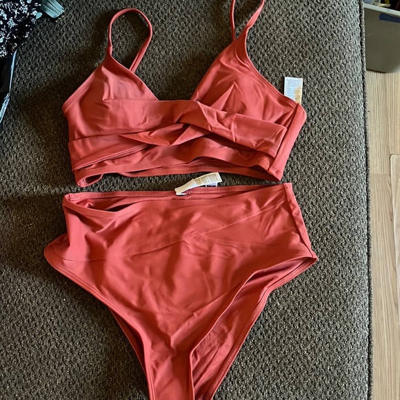 Cupshe bikini - Picture 1 of 3